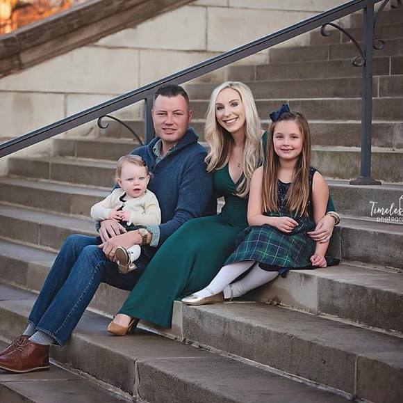 Meet your Posher, Brooke - Picture 1 of 1